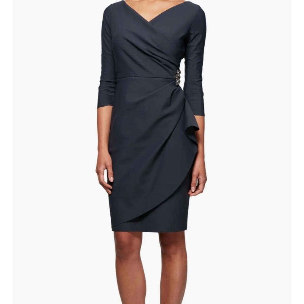 Beautiful Alex Evenings cocktail dress in Charcoal, Size 10